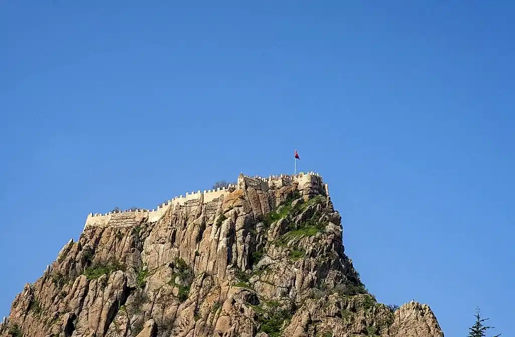 karahisar kalesi hakkında bilgiler